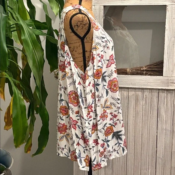 Old Navy Floral Tank Top Button Closure Size XXL EUC Like New - Picture 3 of 12
